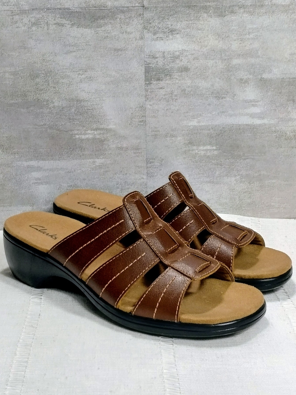 Clarks Brown Leather Strappy Slide Sandals Women Size 7 Boho Casual Summer Style